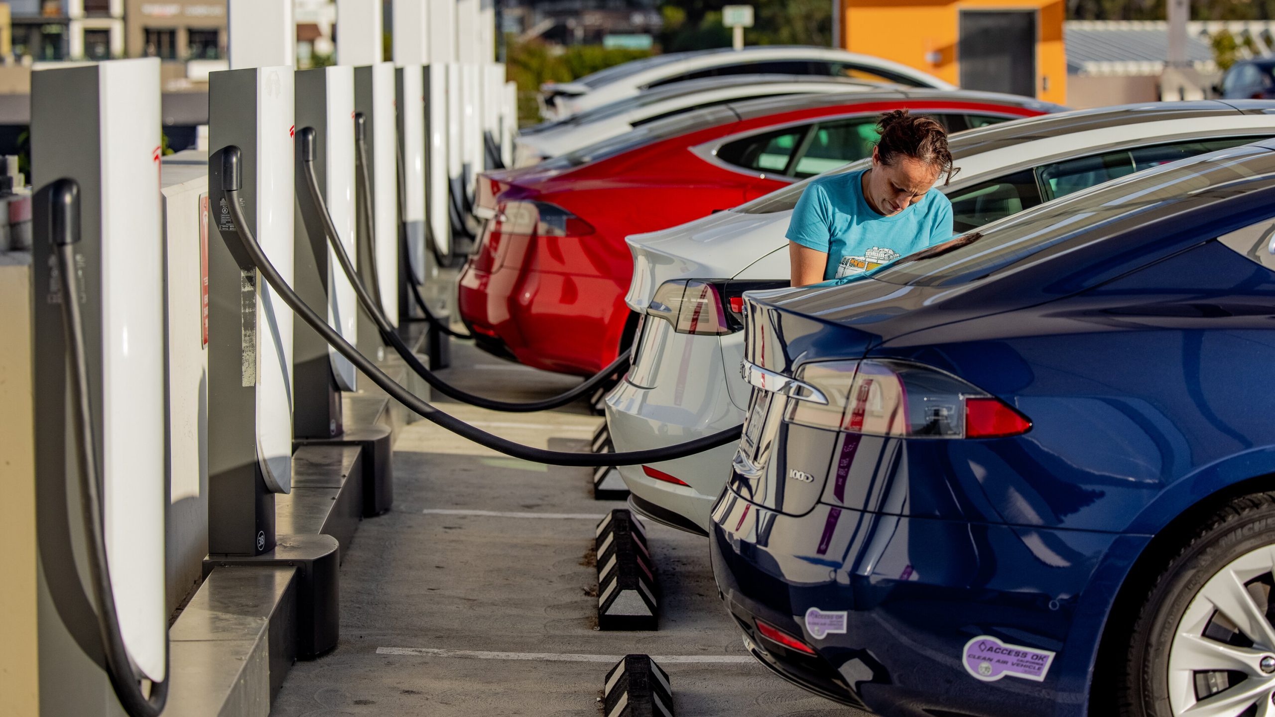 California makes way for New York to go All-EV by 2035