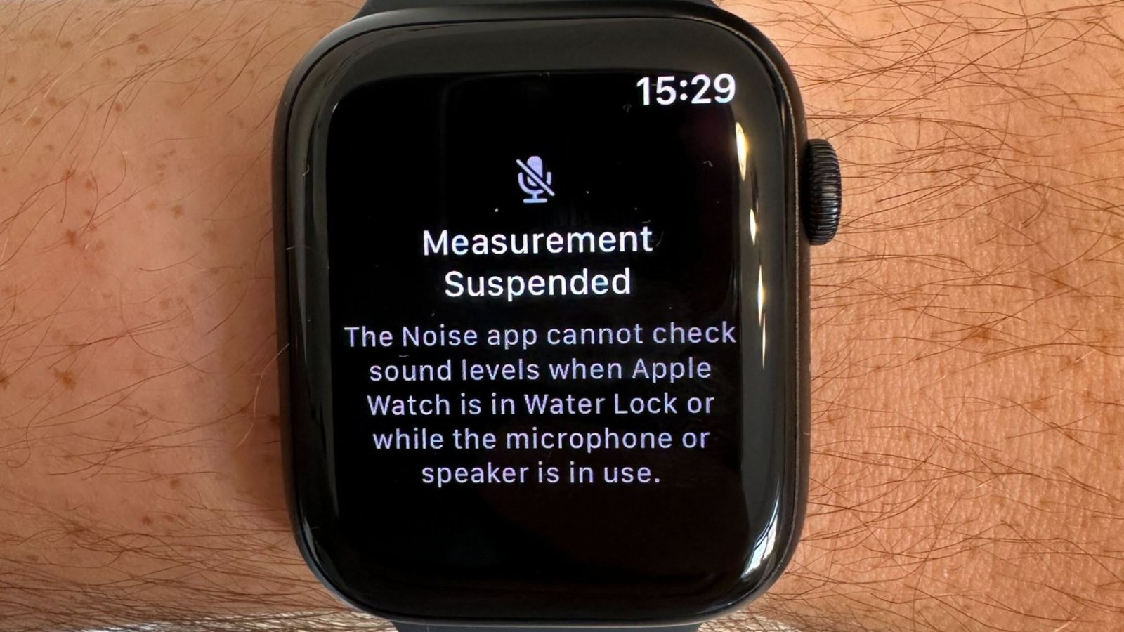 Users of Apple Watch Series 8 and Watch Ultra are reporting microphone errors